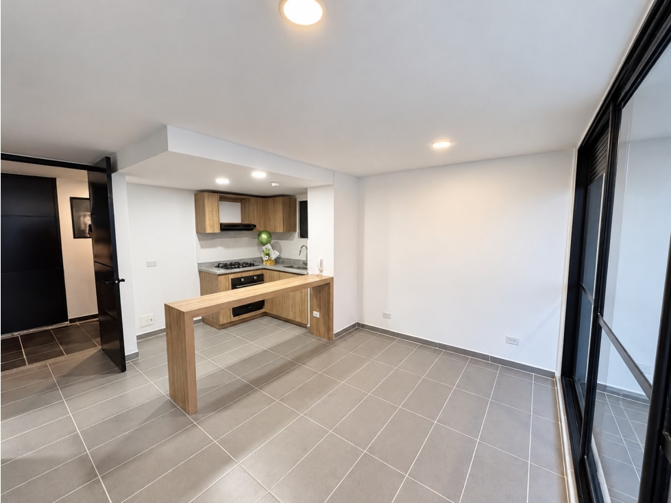 SE ARRIENDA APARTAMENTO AV CENTENARIO — foto 2