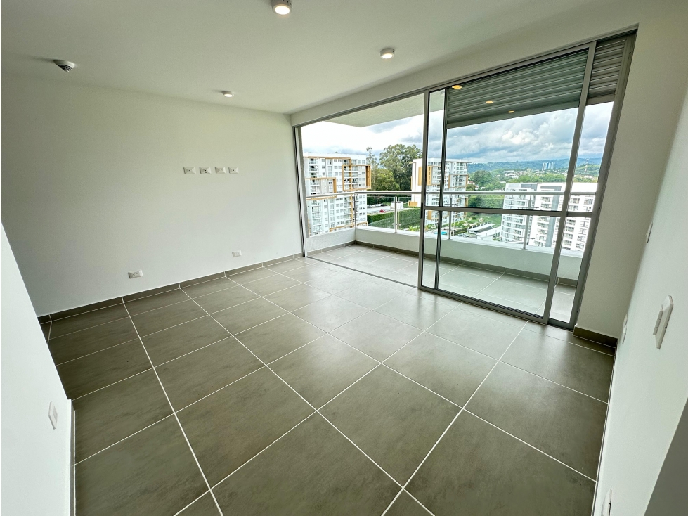 SE ARRIENDA APARTAMENTO EN AVENIDA CENTENARIO VIVARIUM