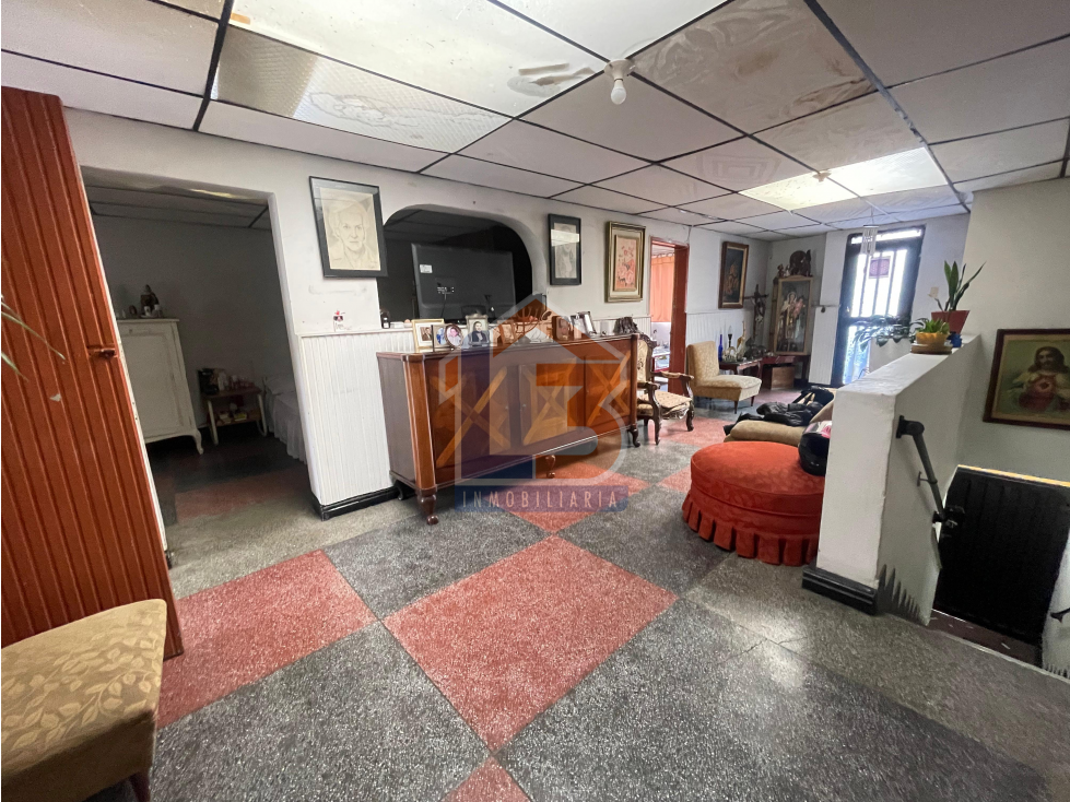 SE VENDE CASA COMO LOTE EN EL SECTOR AVENIDA 30 DE AGOSTO — foto 4