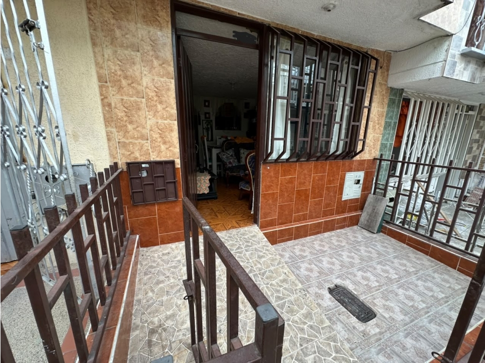 SE VENDE CASA EN EL BARRIO LA PATRIA — foto 2