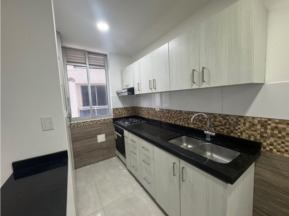 SE ARRIENDA APARTAMENTO SECTOR ORO NEGRO