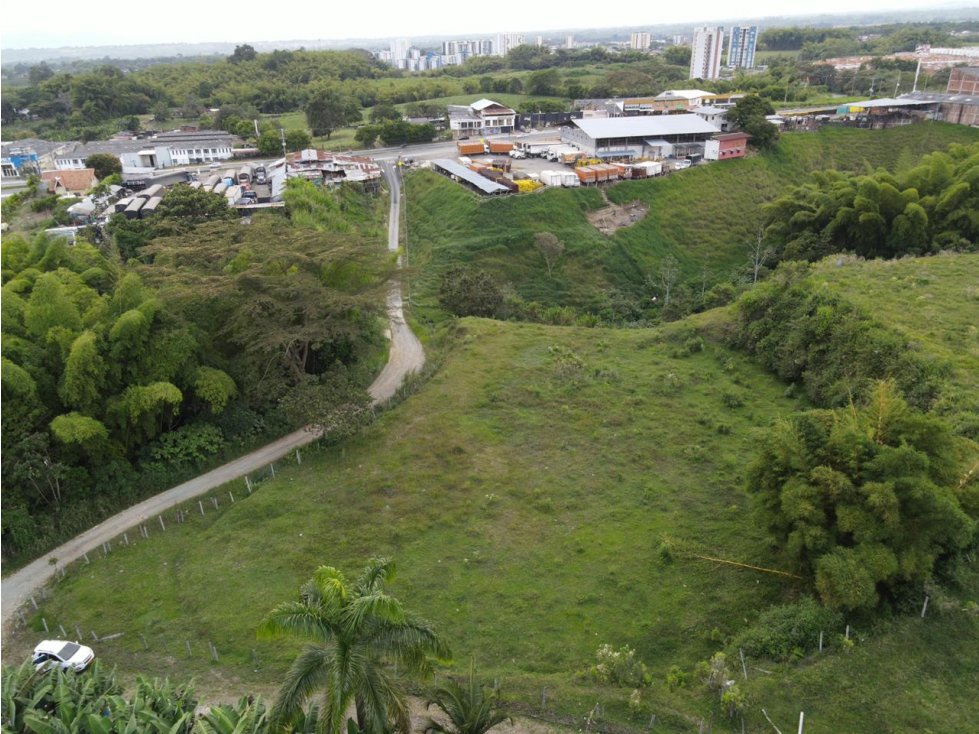 SE VENDE LOTE PARA USO INDUSTRIAL VÍA ARMENIA TEBAIDA