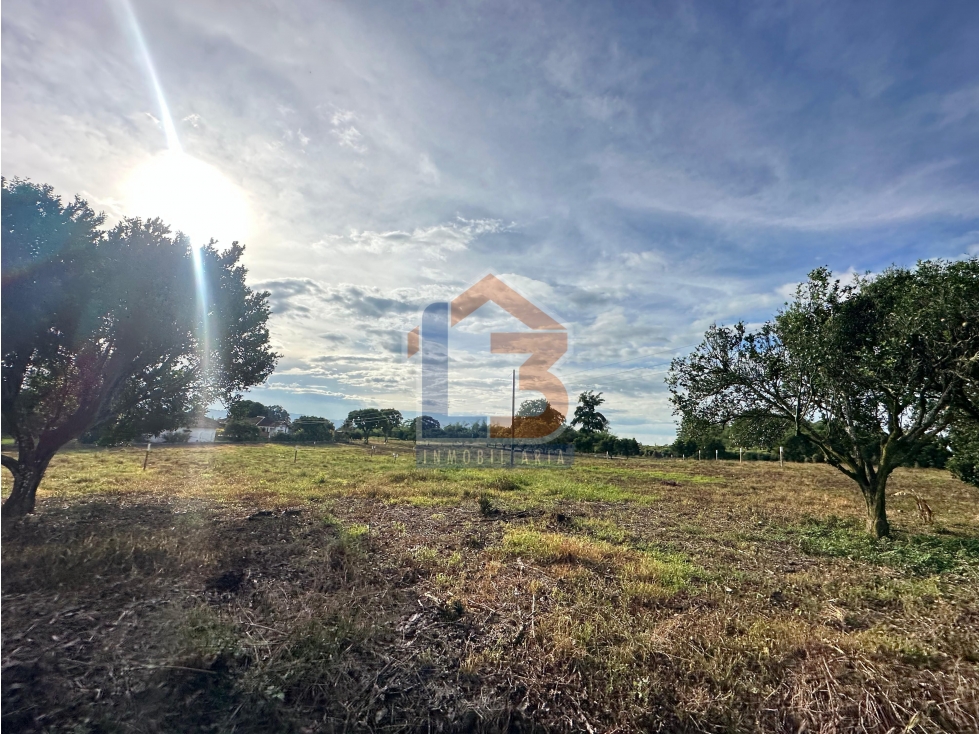SE VENDE LOTES VÍA MONTENEGRO — foto 3