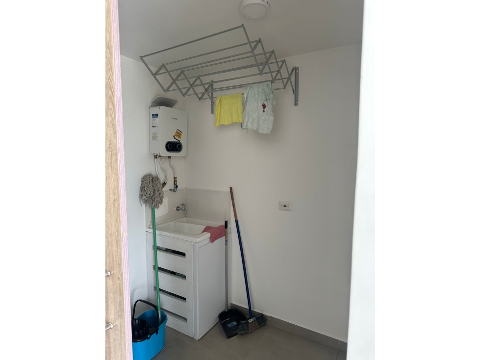 SE VENDE AV CENTENARIO NORTE — foto 3