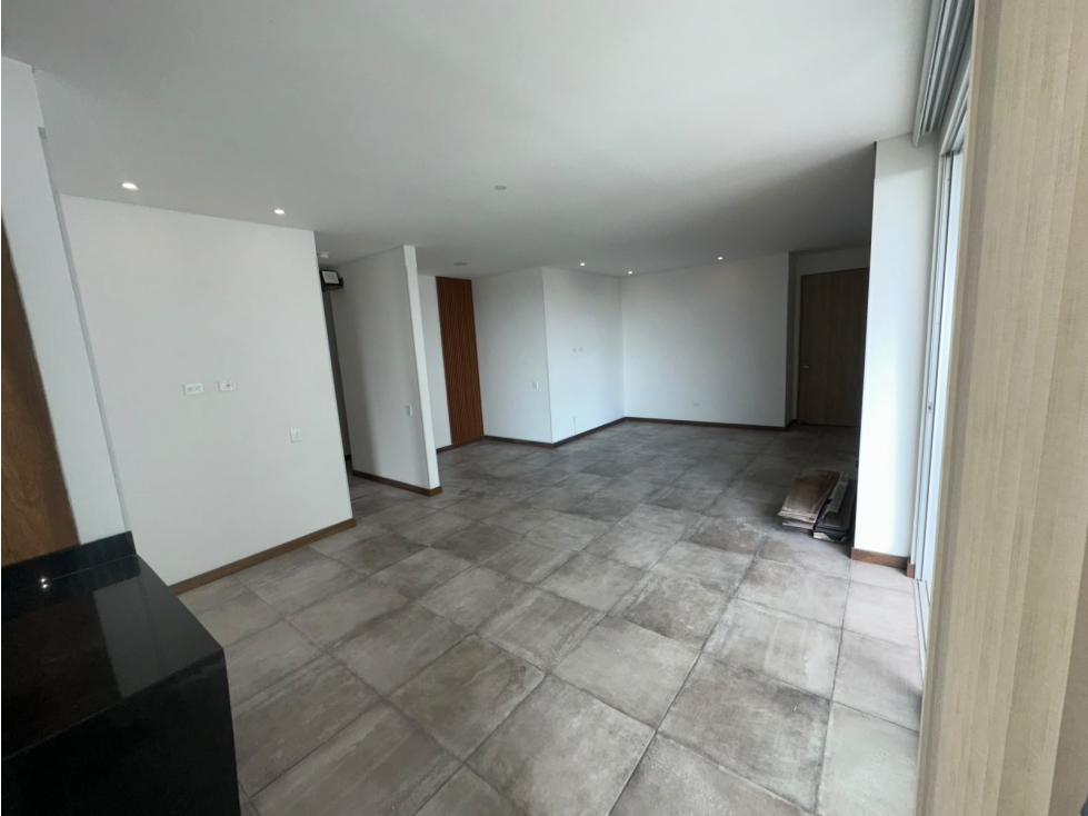 SE ARRIENDA APARTAMENTO SECTOR PROFESIONALES — foto 4