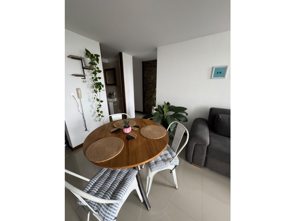 SE VENDE APARTAMENTO SECTOR C.C. BOLIVAR - 5