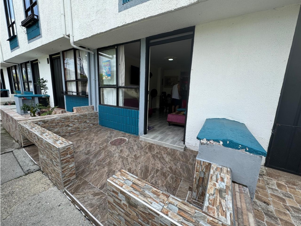 SE VENDE CASA EN CONJUNTO CERRADO