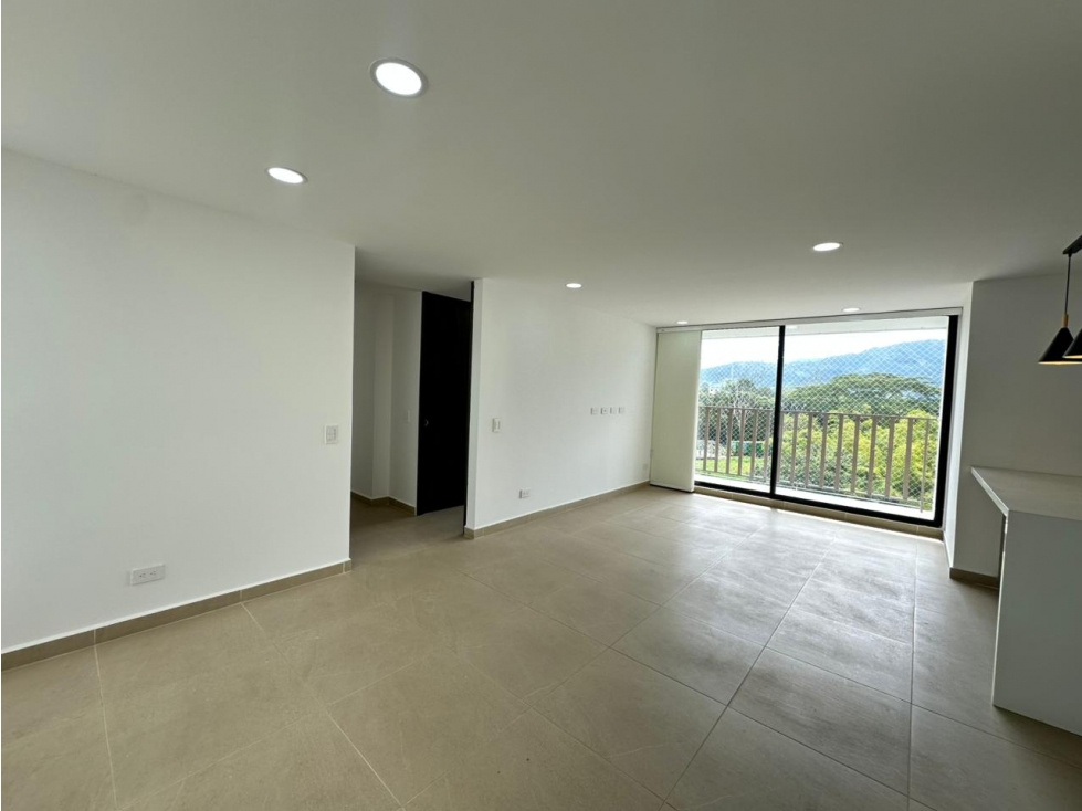SE VENDE APARTAMENTO EN EL SECTOR DE LA AV. 19 NORTE — foto 2