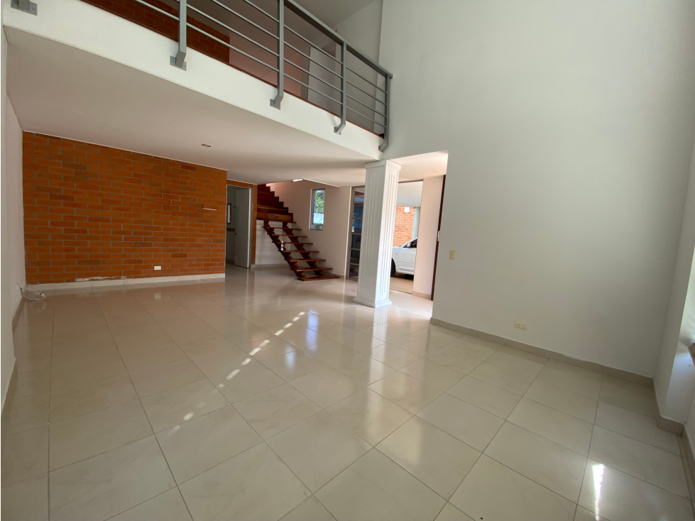SE VENDE CASA LA VIA ARMENIA LA TEBAIDA — foto 2