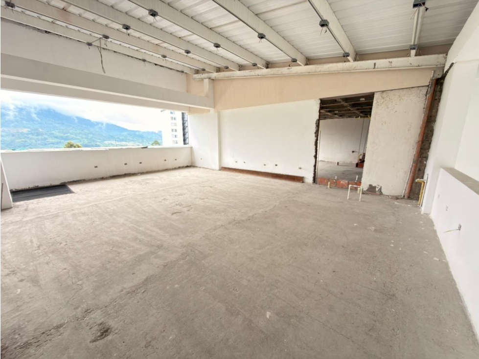 LOCAL EN VENTA O ARRIENDO MALL ALTA ZONA ORO NEGRO 220M2 — foto 5