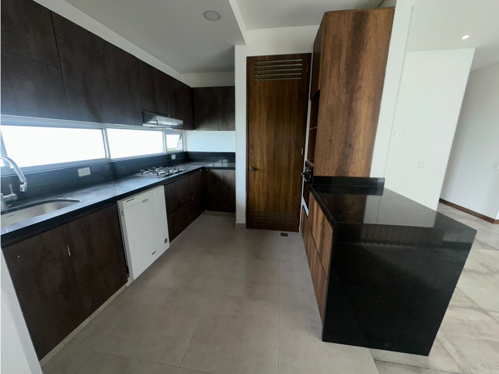 SE ARRIENDA APARTAMENTO SECTOR PROFESIONALES