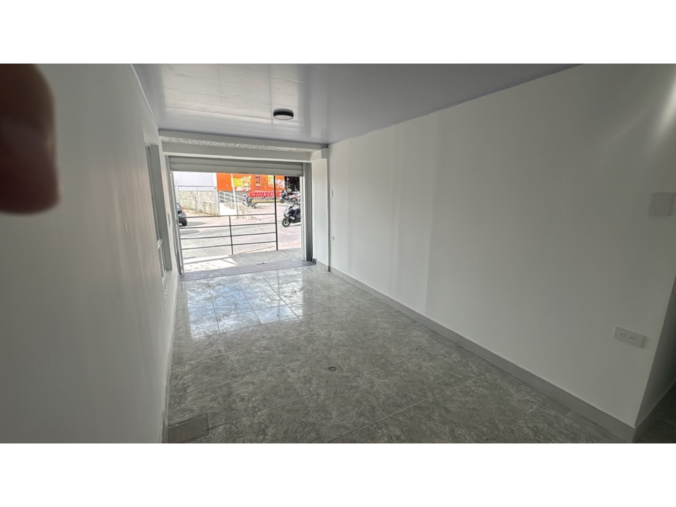 Local Comercial Br La Union 15 m2 via Principal - 4