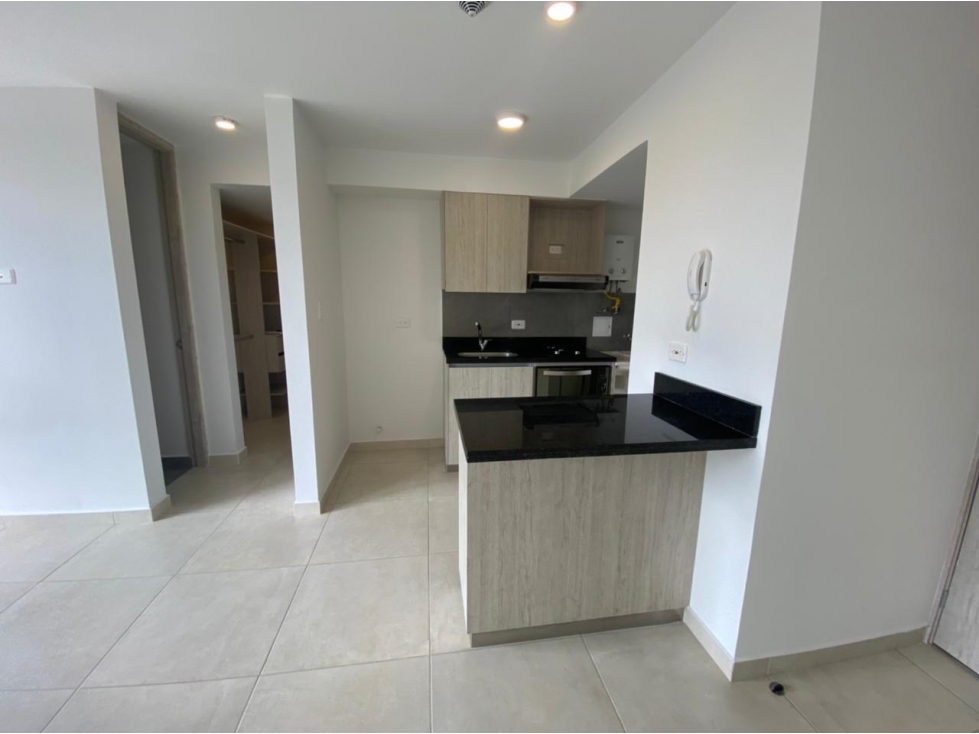 SE ARRIENDA APARTAESTUDIO AV CENTENARIO — foto 2