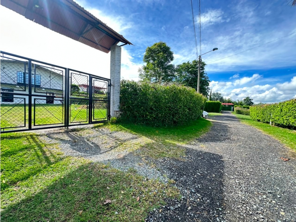 SE VENDE CASA CAMPESTRE VÍA PUEBLO TAPAO — foto 2