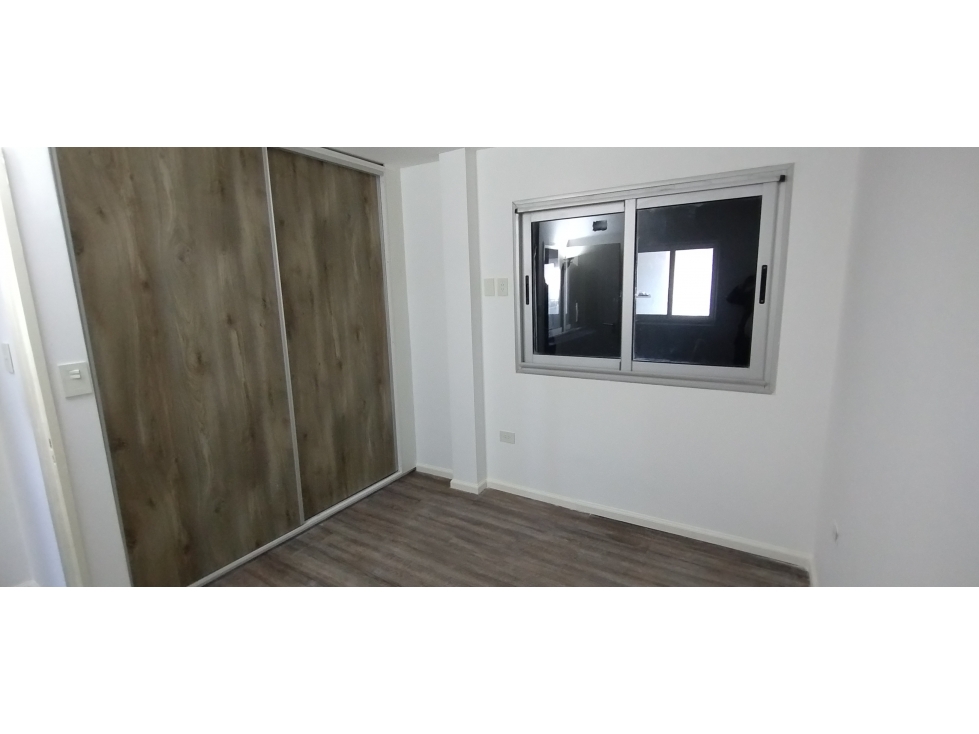 VENTA - EXCELENTE DEPTO C/ BALCON EN POSADAS - 4