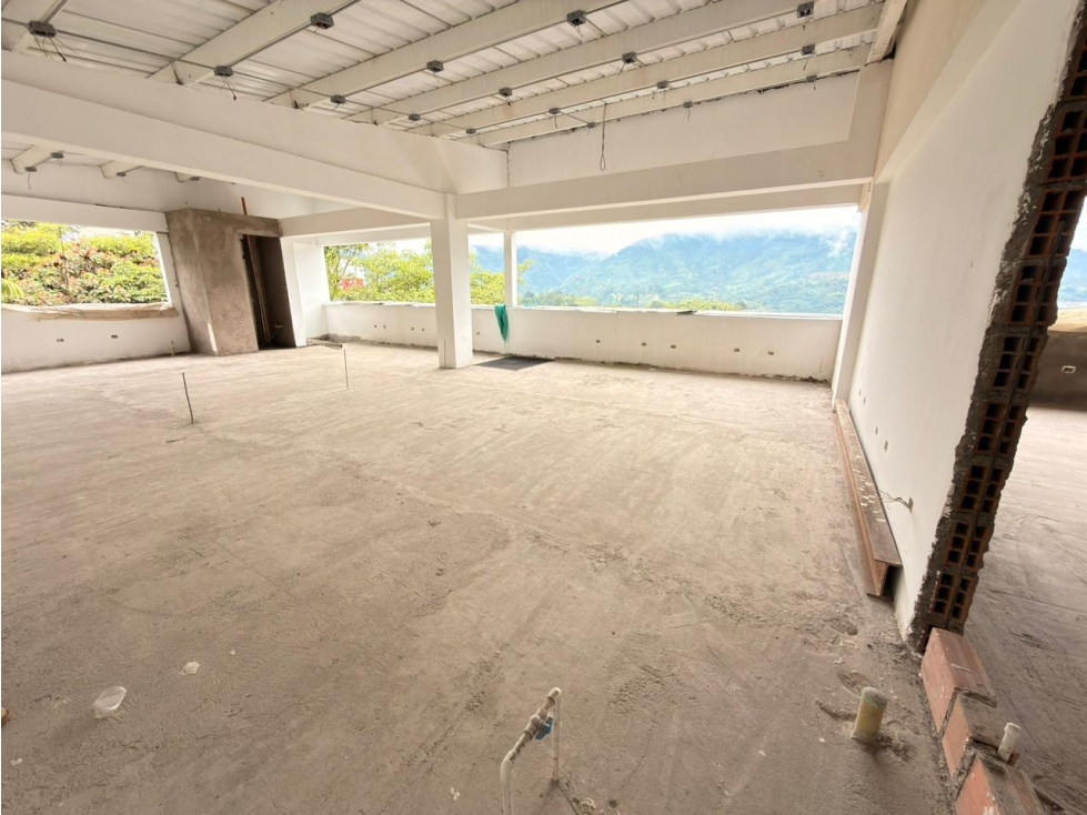 LOCAL EN VENTA O ARRIENDO MALL ALTA ZONA ORO NEGRO 220M2 — foto 6