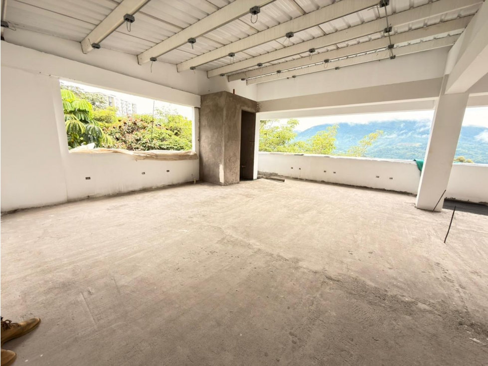 LOCAL EN VENTA O ARRENDAMIENTO 220 m2 ZONA NORTE ALTA ZONA MALL — foto 6
