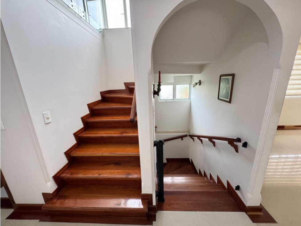 SE VENDE HERMOSA CASA SECTOR AV CENTENARIO - 6
