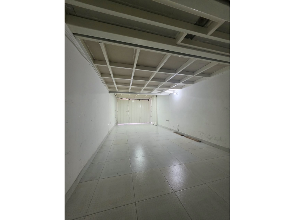 SE ARRIENDA CASA EN BARRIO GRANADA - 6
