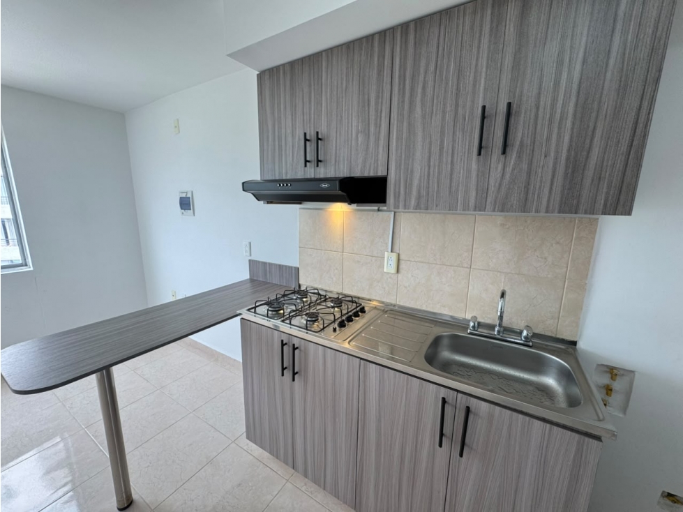 SE ARRIENDA APARTAESTUDIO SECTOR ORO NEGRO — foto 4