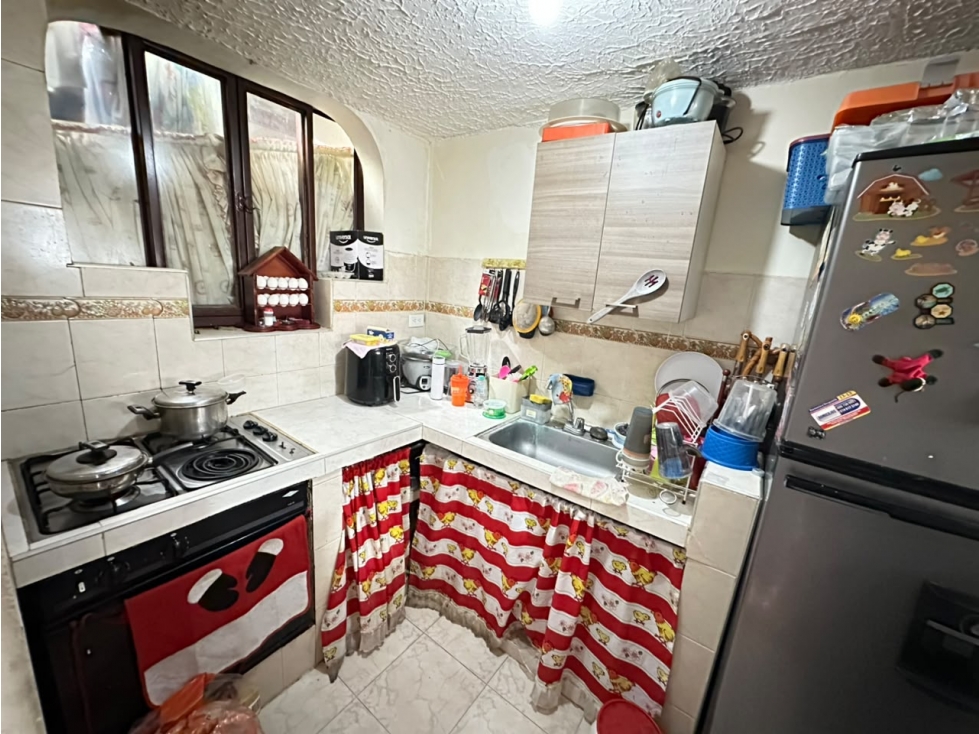 SE VENDE CASA EN EL BARRIO LA PATRIA — foto 5