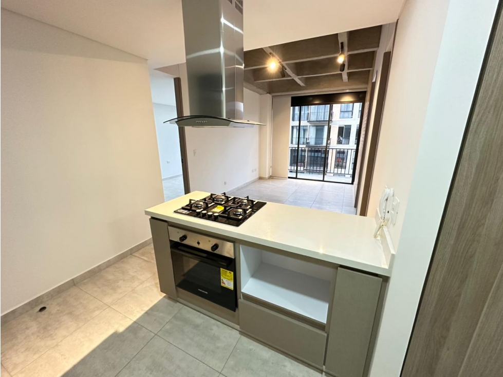 Apartamento en Avenida Centenario para arriendo