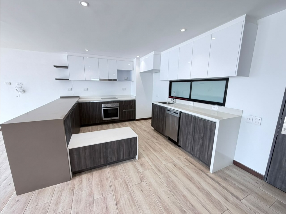 SE VENDE HERMOSO APARTAMENTO LA CASTELLANA