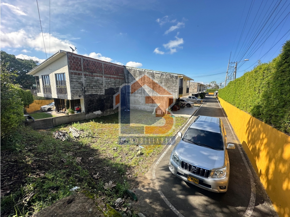 SE VENDE LOTE EN CONJUNTO CERRADO AL SUR DE LA CIUDAD — foto 2
