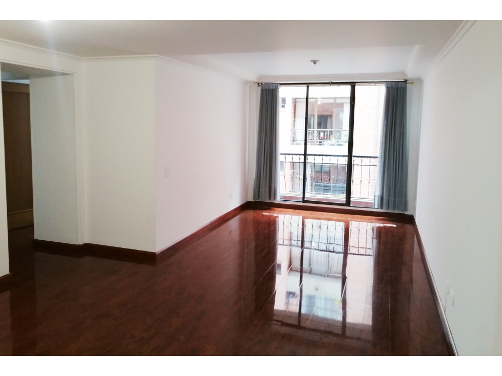 APTO EN VENTA EN BELALCAZAR EN PISO 3 A POCAS CUADRAS DE CRA 30