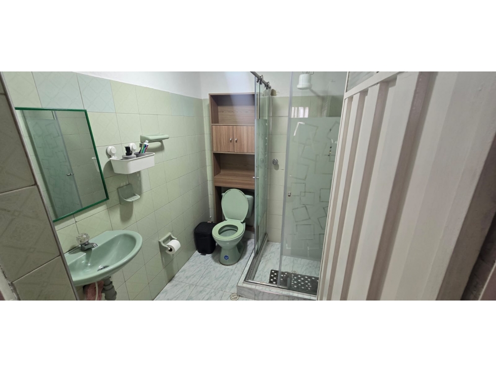 CASA EN VENTA BOSA CENTRO DE 12 DE FRENTE Y 5.65 DE FONDO — foto 3
