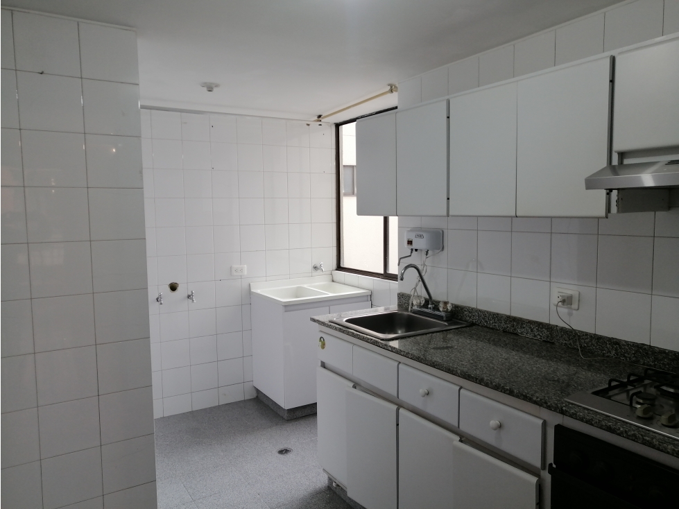 APTO EN VENTA EN BELALCAZAR EN PISO 3 A POCAS CUADRAS DE CRA 30 — foto 2