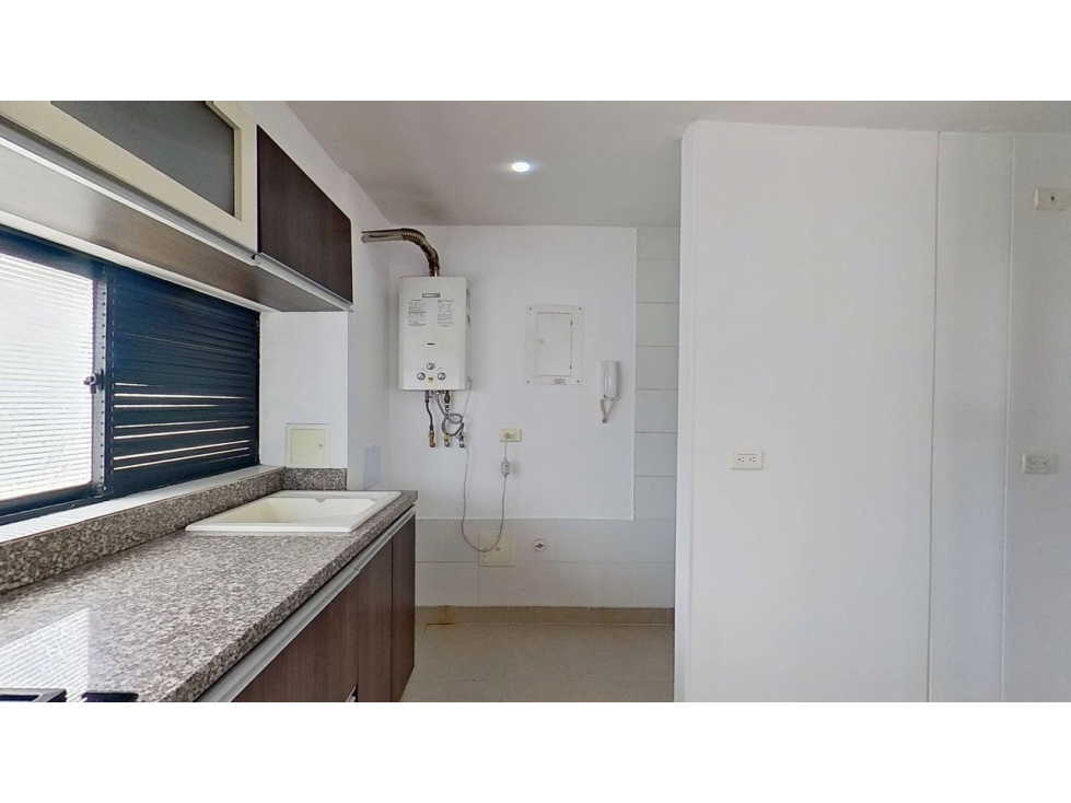 Apartamento en venta en Suba, Britalia, Caminos De Compostela — foto 2