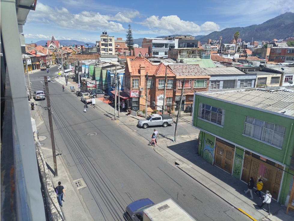 Edificio en venta en Chapinero esquinero, sobre vía principal — foto 2