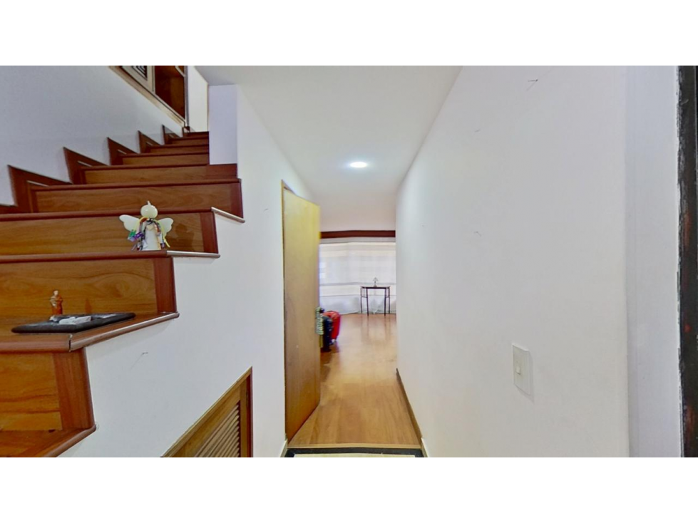 Apartamento en venta en Antiguo Country, Edificio Luisa con garaje