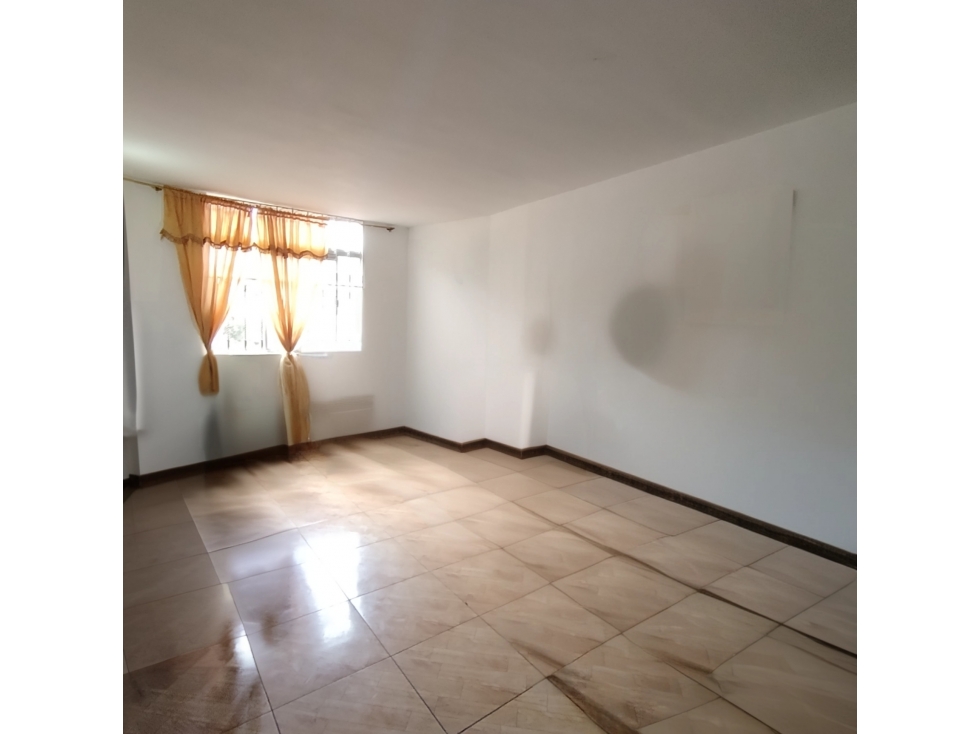 APTO EN VENTA EN USME CENTRO EN PISO 3 - CONJUNTO XIE