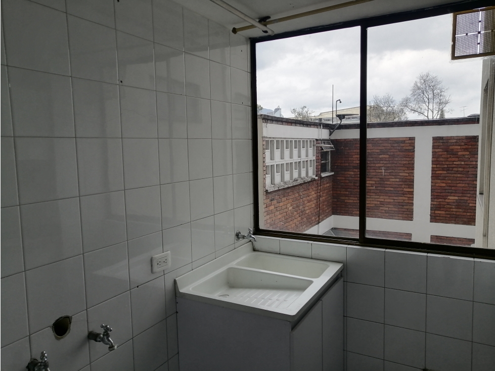 APTO EN VENTA EN BELALCAZAR EN PISO 3 A POCAS CUADRAS DE CRA 30 — foto 3