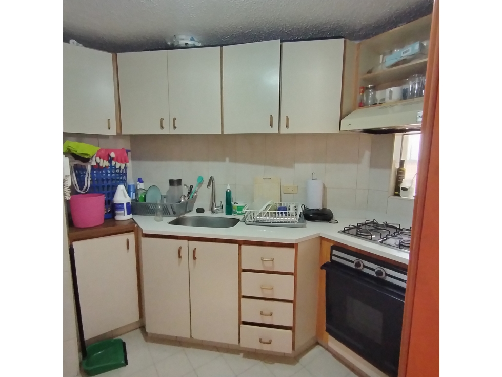APARAMENTO EN VENTA EN CEDRITOS EN PISO 6 — foto 2