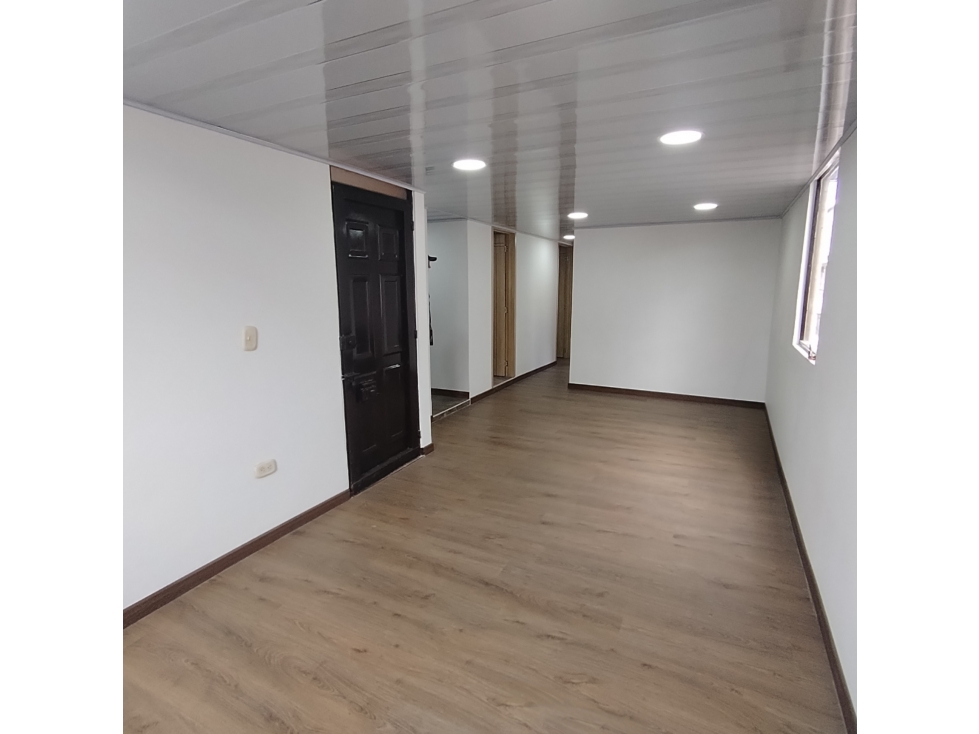 APTO EN VENTA EN SOACHA EN PISO 3 - EDIFICIO TRINIDAD — foto 3
