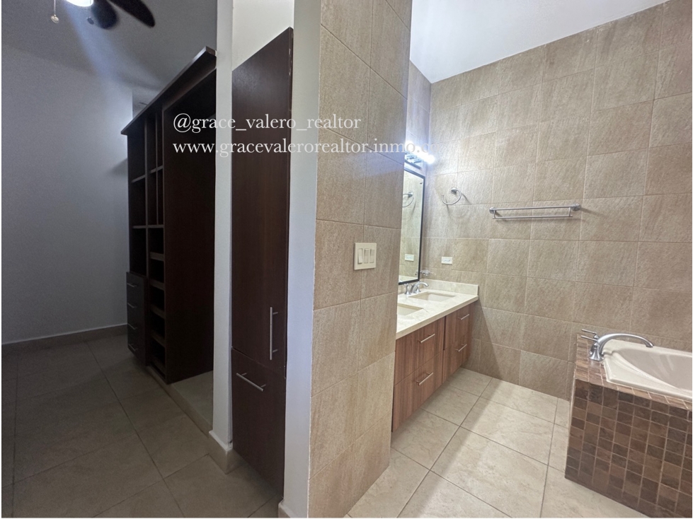 PH Embassy Club casa 4 recámaras en venta Clayton Panama — foto 4