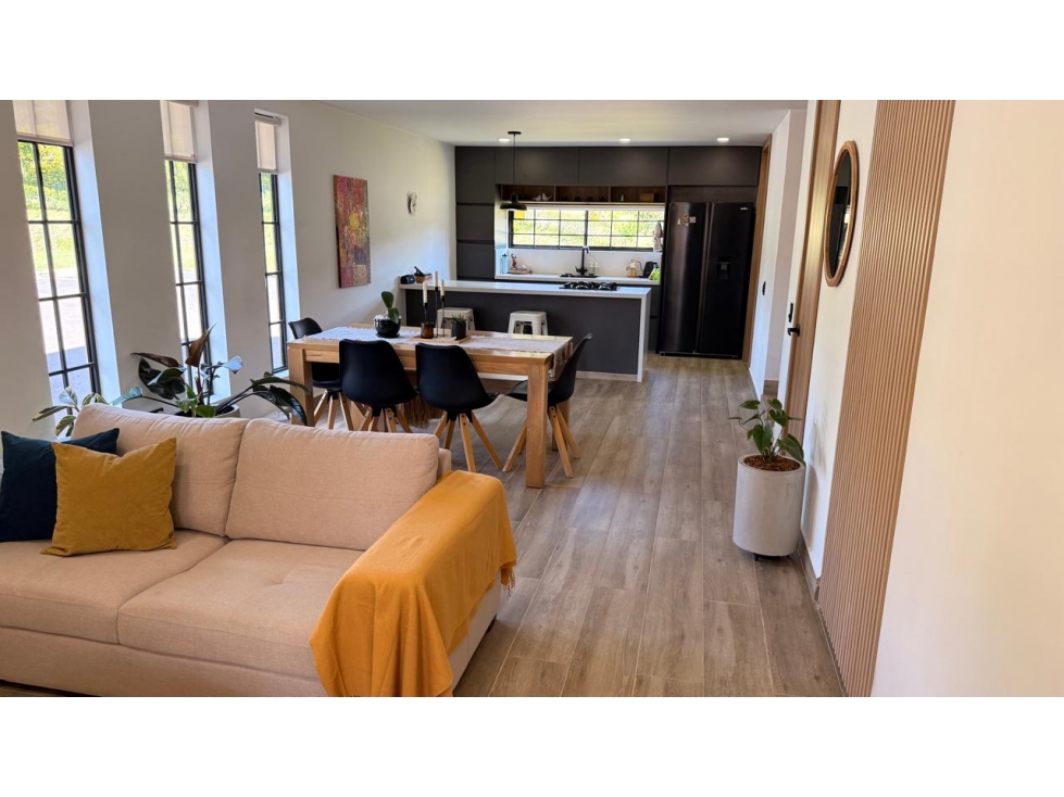 VENTA DE CASA EN AMSTERDAM SECTOR EL TAMBO