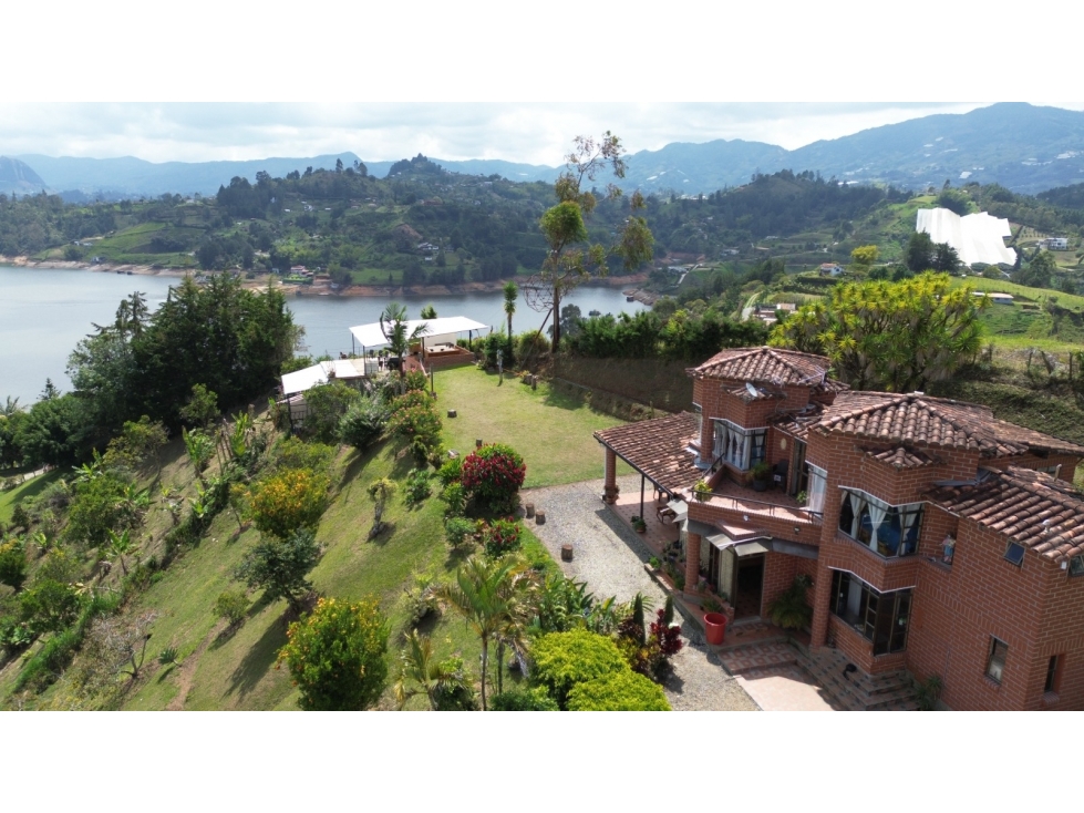 ECOGLAMPING EN VENTA EL PEÑOL - 1