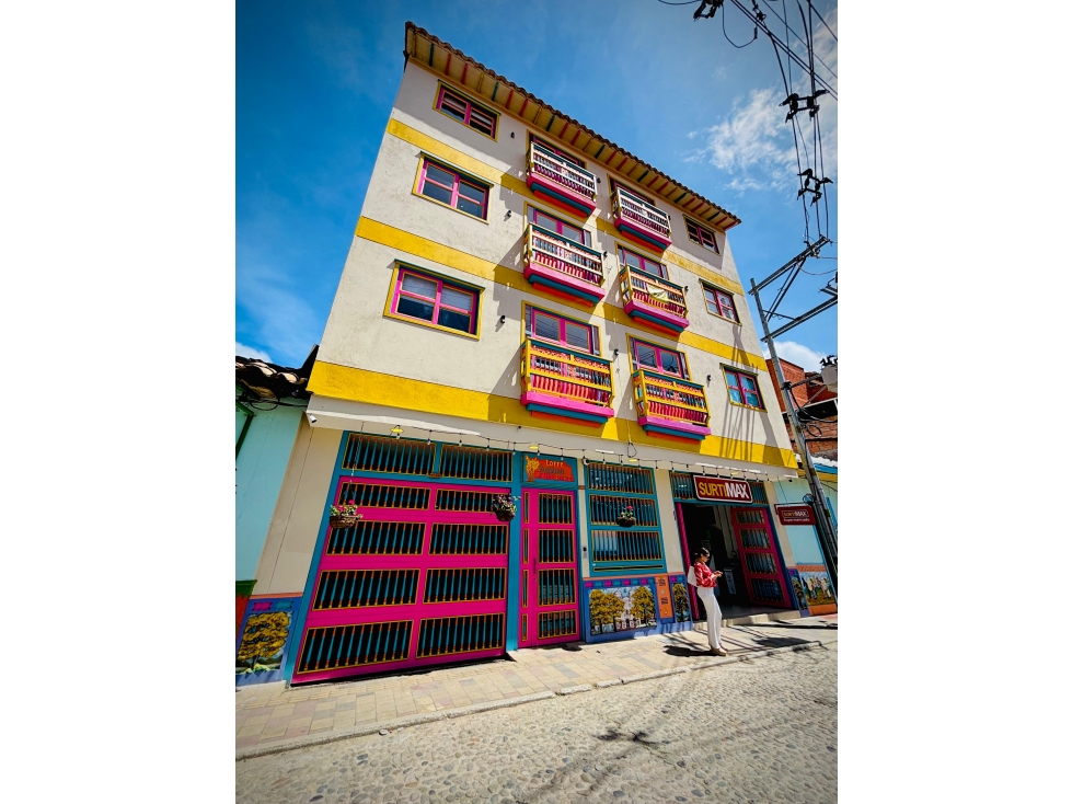 APARTAMENTO AMOBLADO EN VENTA EN GUATAPE PARA TURISMO - 1