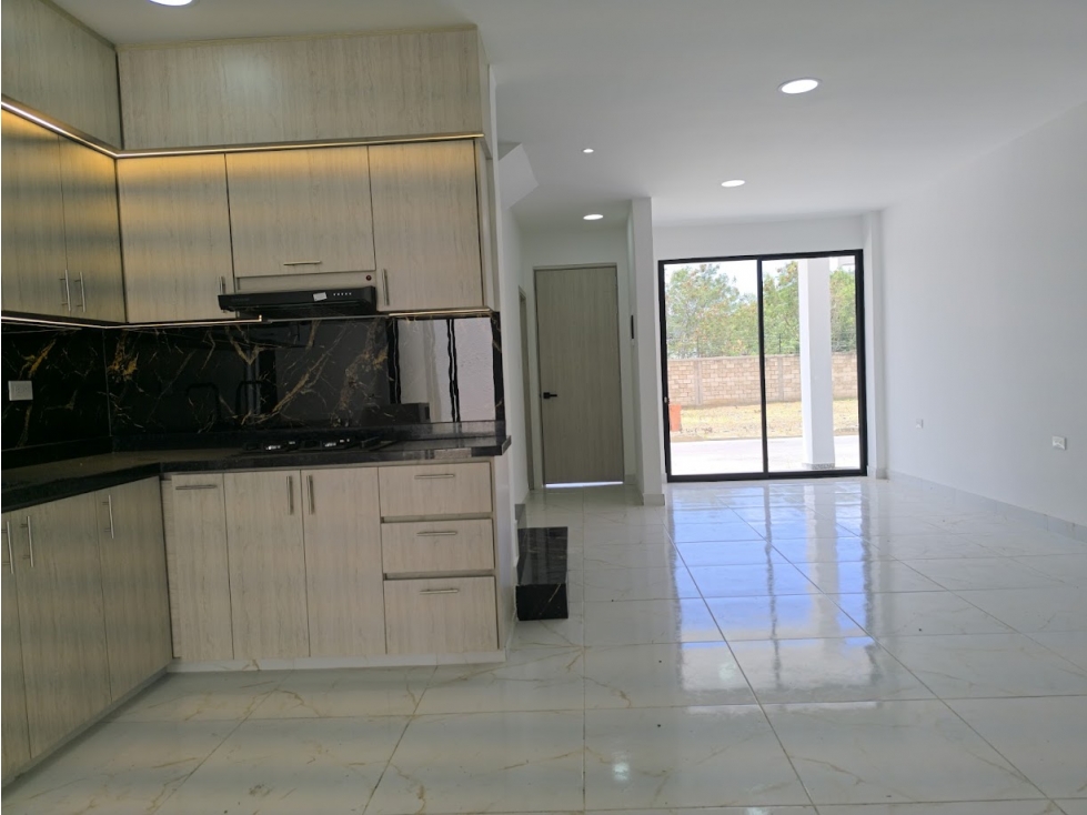 CASA EN CONJUNTO TORINO -LOS PATIOS — foto 2