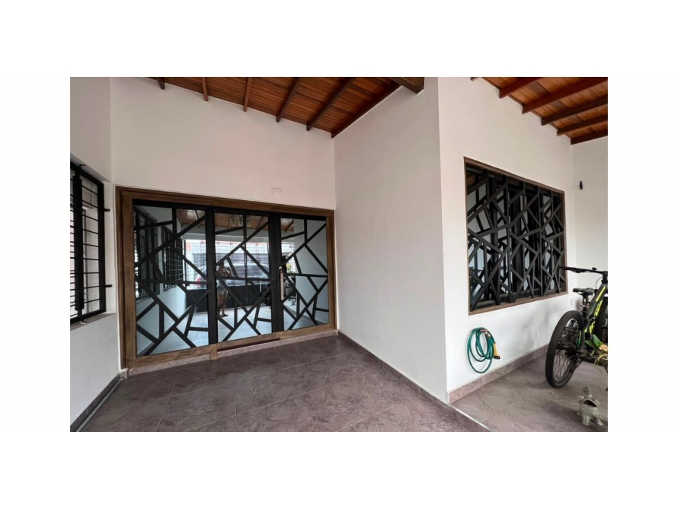 CASA URB. ABIERTA SOBRE LA VARIANTE LA FLORESTA- LOS PATIOS — foto 2