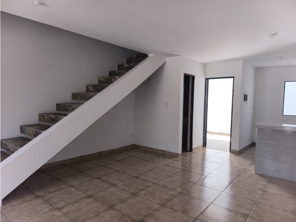 CASA USADA EN VENTA | 12 DE OCTUBRE LOS PATIOS - 2