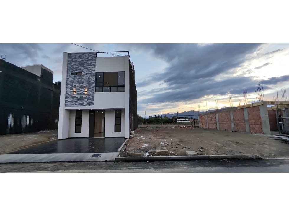 CASA EN CONJUNTO LOS PATIOS