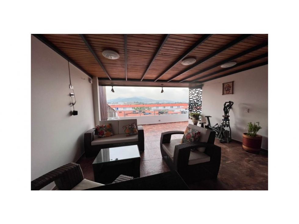CASA URB. ABIERTA SOBRE LA VARIANTE LA FLORESTA- LOS PATIOS — foto 4