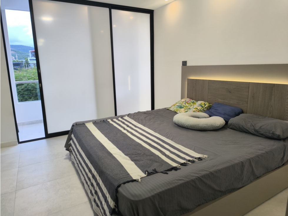 CASA REMODELADA EN VENTA BARRIO LA CORDIALIDAD, LOS PATIOS — foto 5