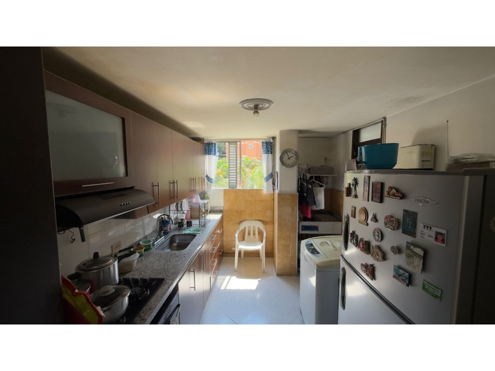 Amplio Apartamento En Venta Perfecto Para Remodelar - Envigado — foto 5