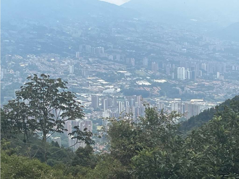 Lote amplio en Envigado con excelente proyección de valorización — foto 3